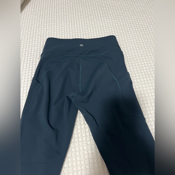 Lululemon Wunder Under SmoothCover Tight w/ Pockets 25" - size 4 - Picture 3 of 8